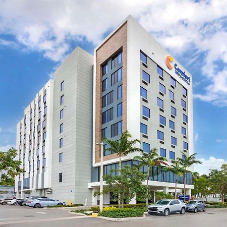 Comfort Inn & Suites Miami International Airport ميامي سبرينغز المظهر الخارجي الصورة