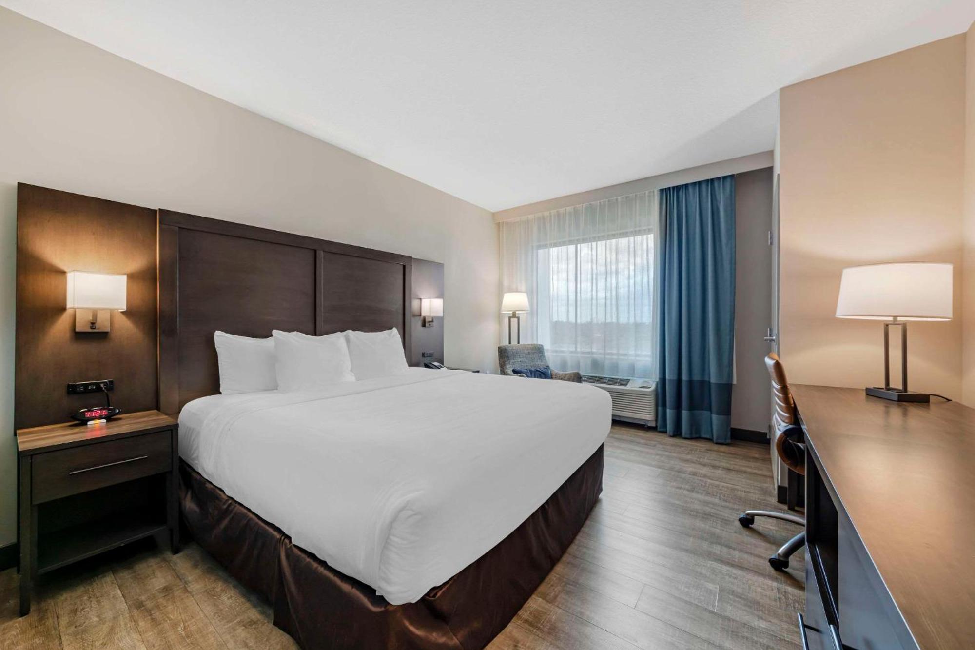 Comfort Inn & Suites Miami International Airport ميامي سبرينغز المظهر الخارجي الصورة