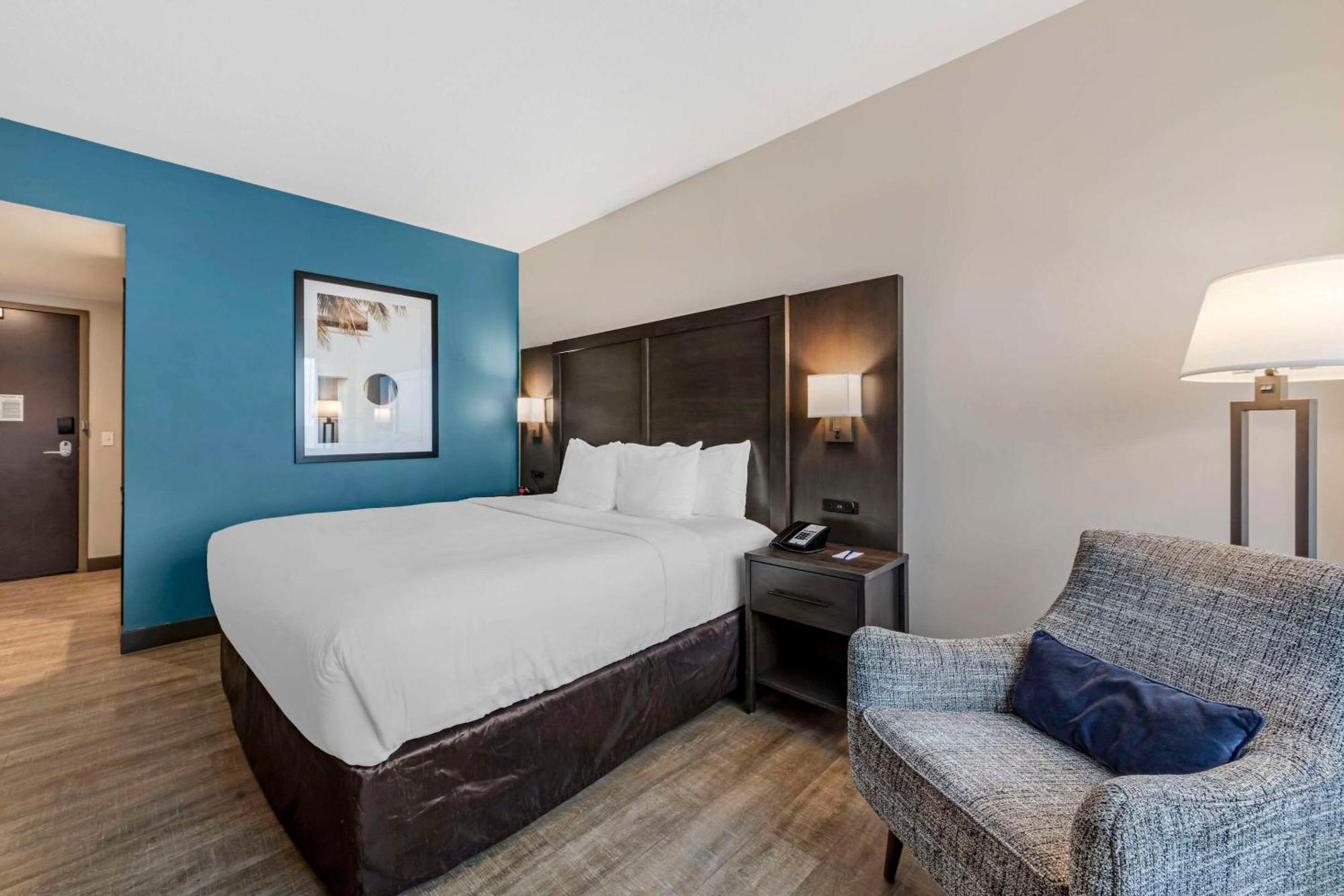 Comfort Inn & Suites Miami International Airport ميامي سبرينغز المظهر الخارجي الصورة
