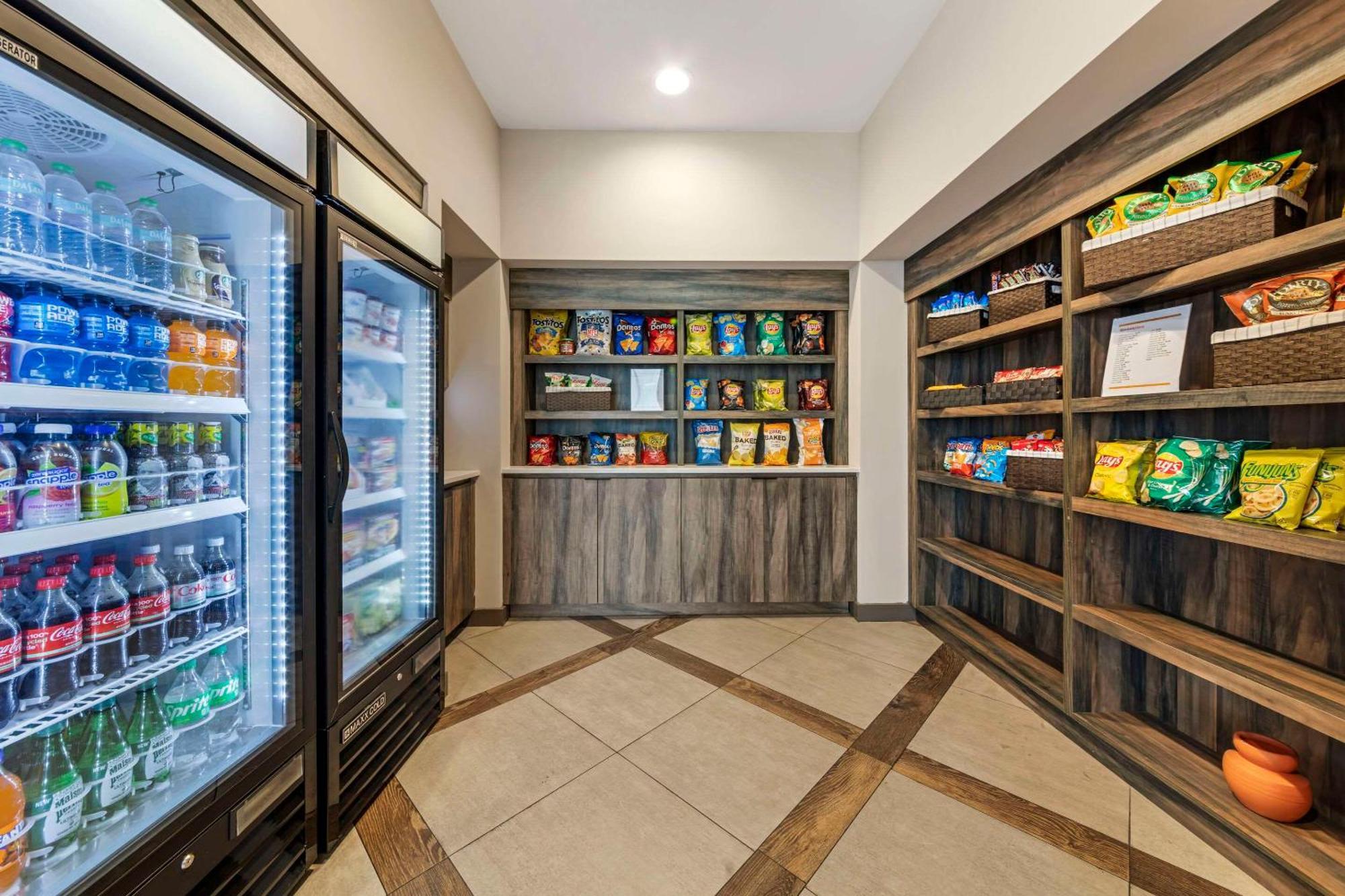 Comfort Inn & Suites Miami International Airport ميامي سبرينغز المظهر الخارجي الصورة